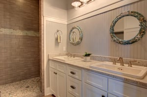 Primary Bathroom, 2nd Floor