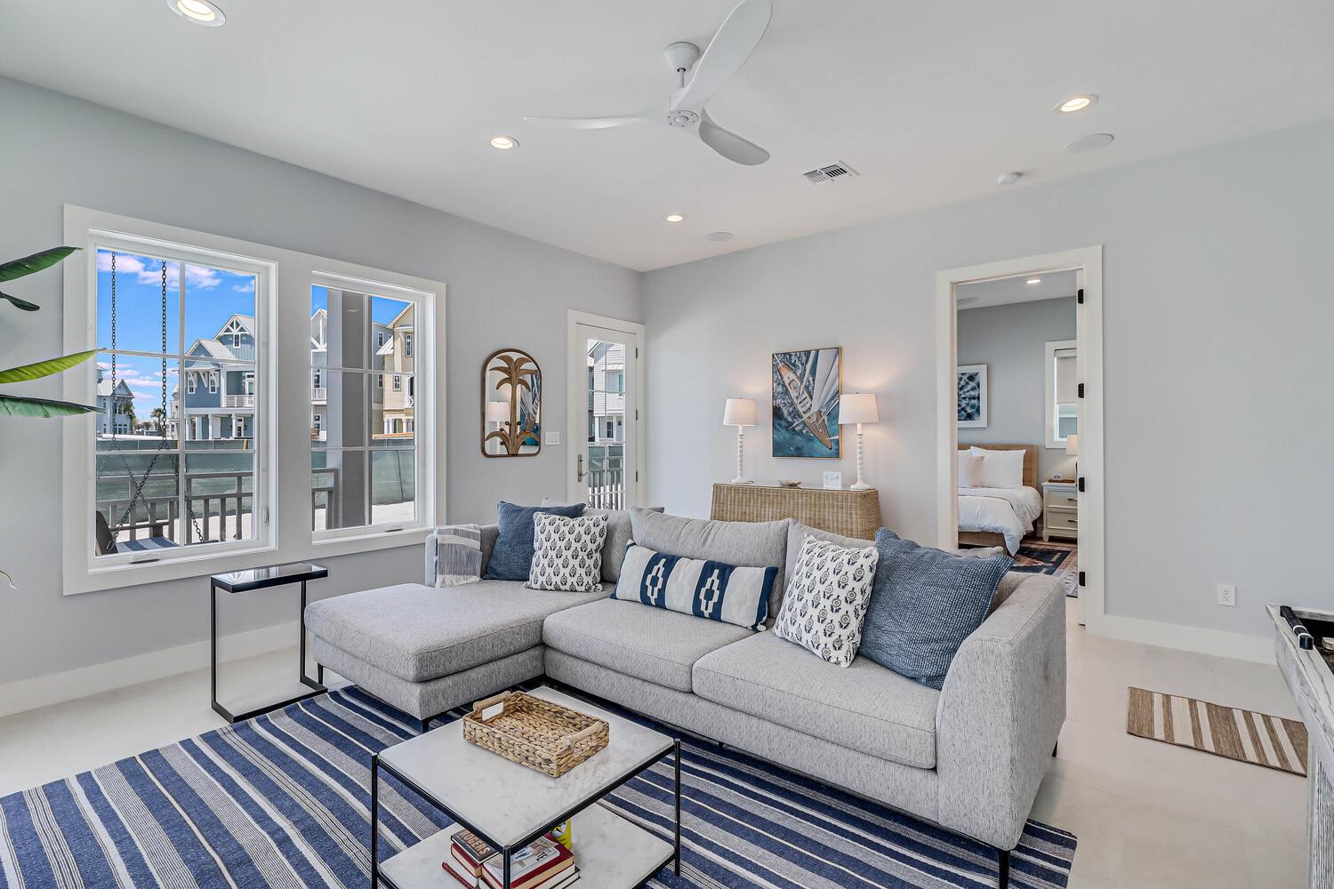 Seating Area, 1st Floor