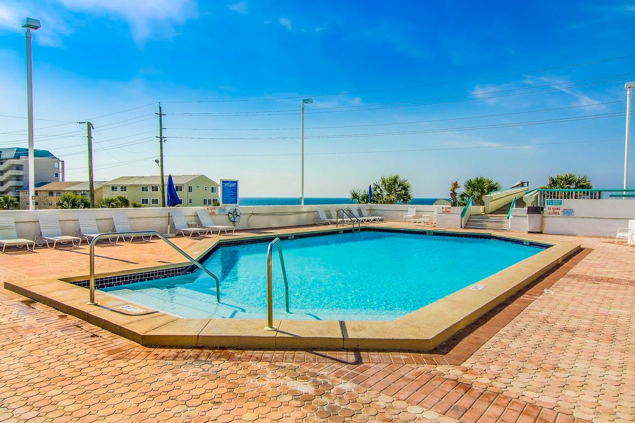 Surfside Resort 31508 4