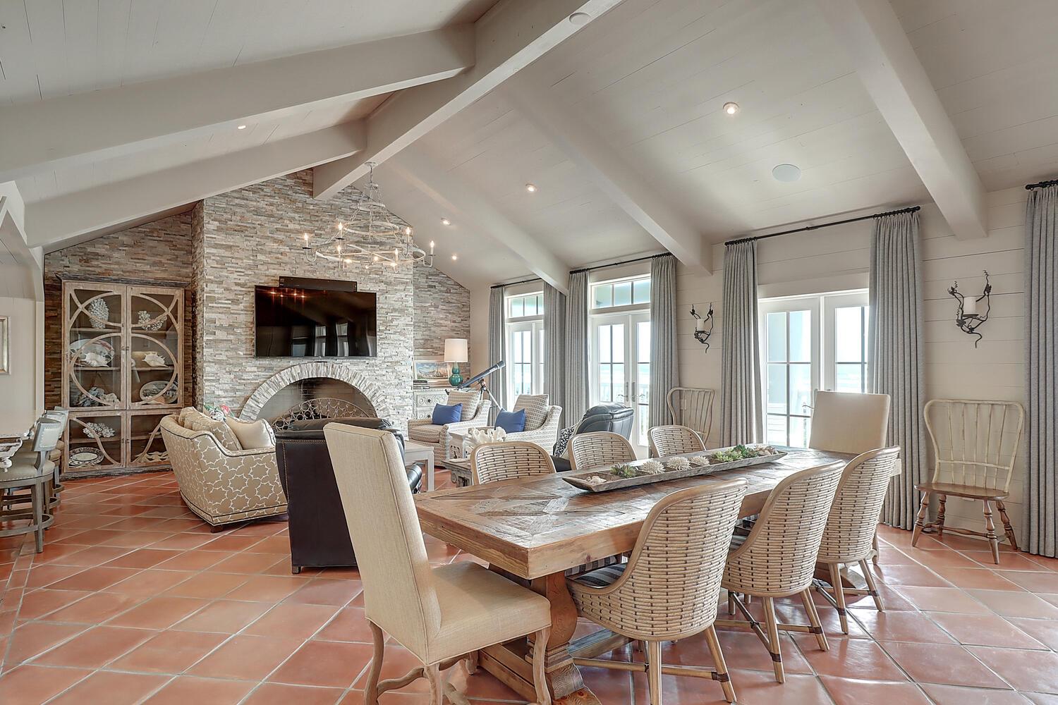 3rd Floor Dining Area