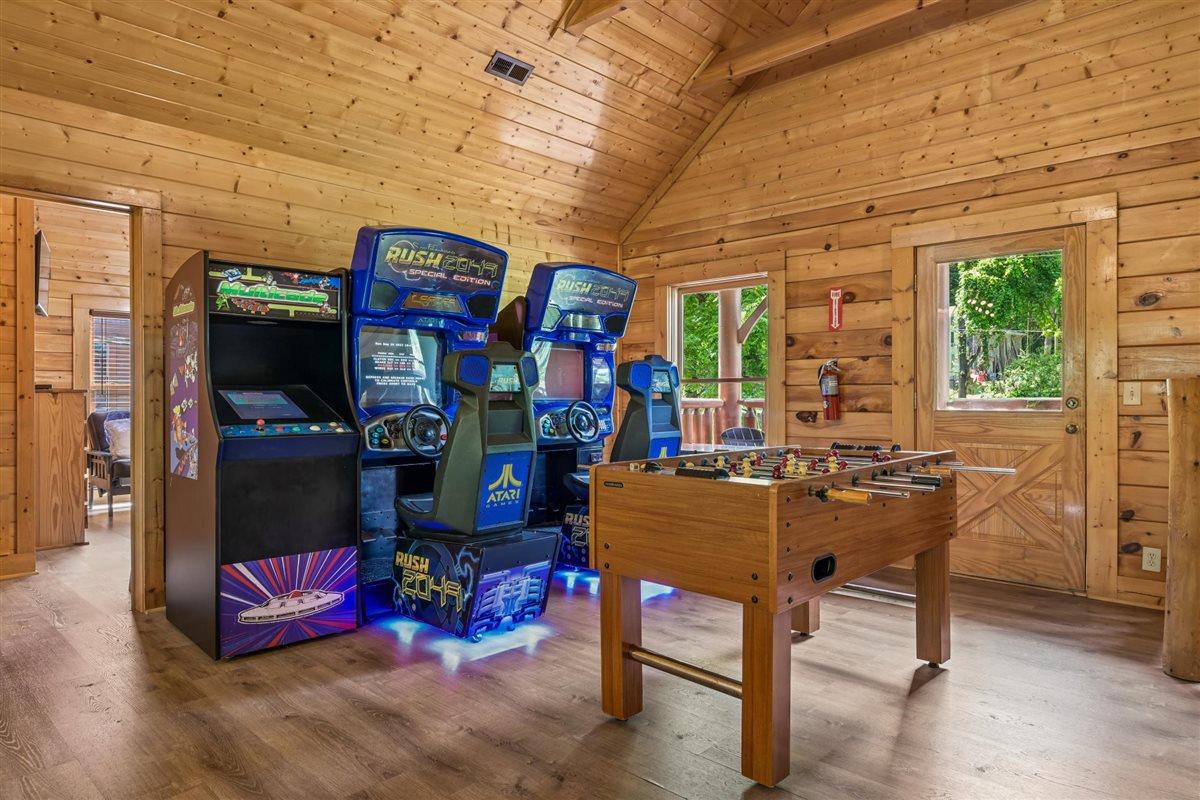 076Recreation Room