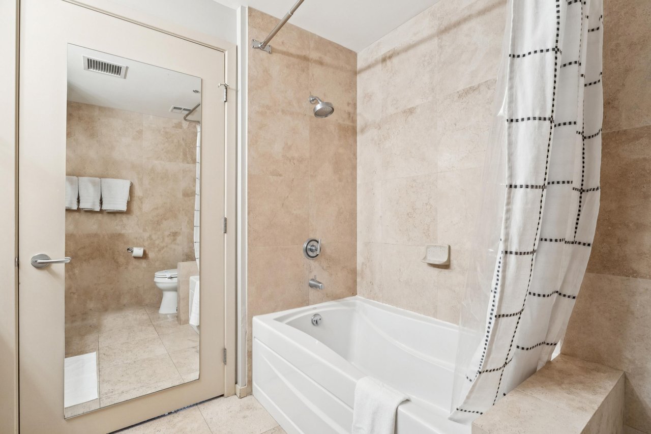 Full size shower