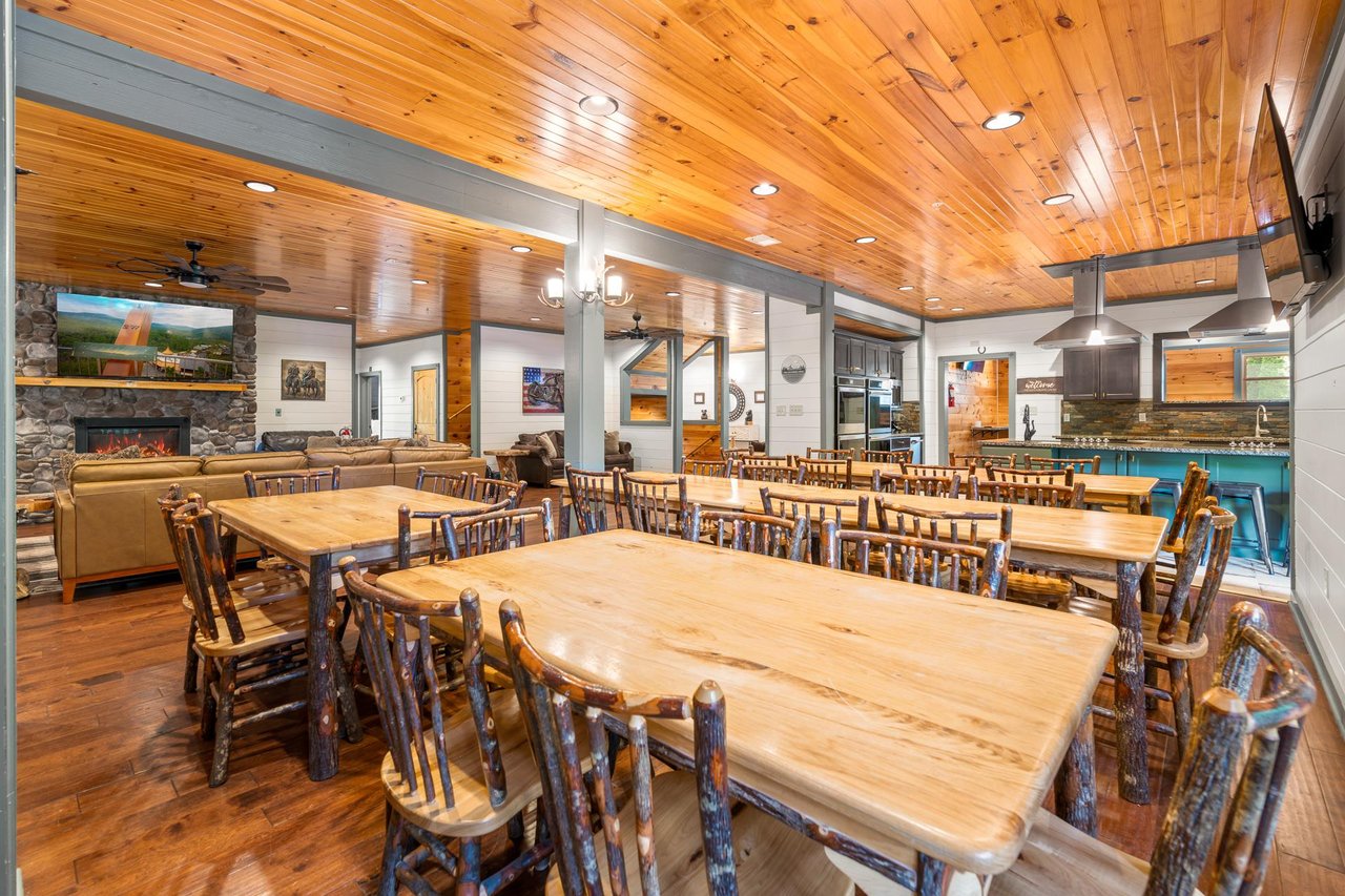 The Gatlinburg Lodge 216