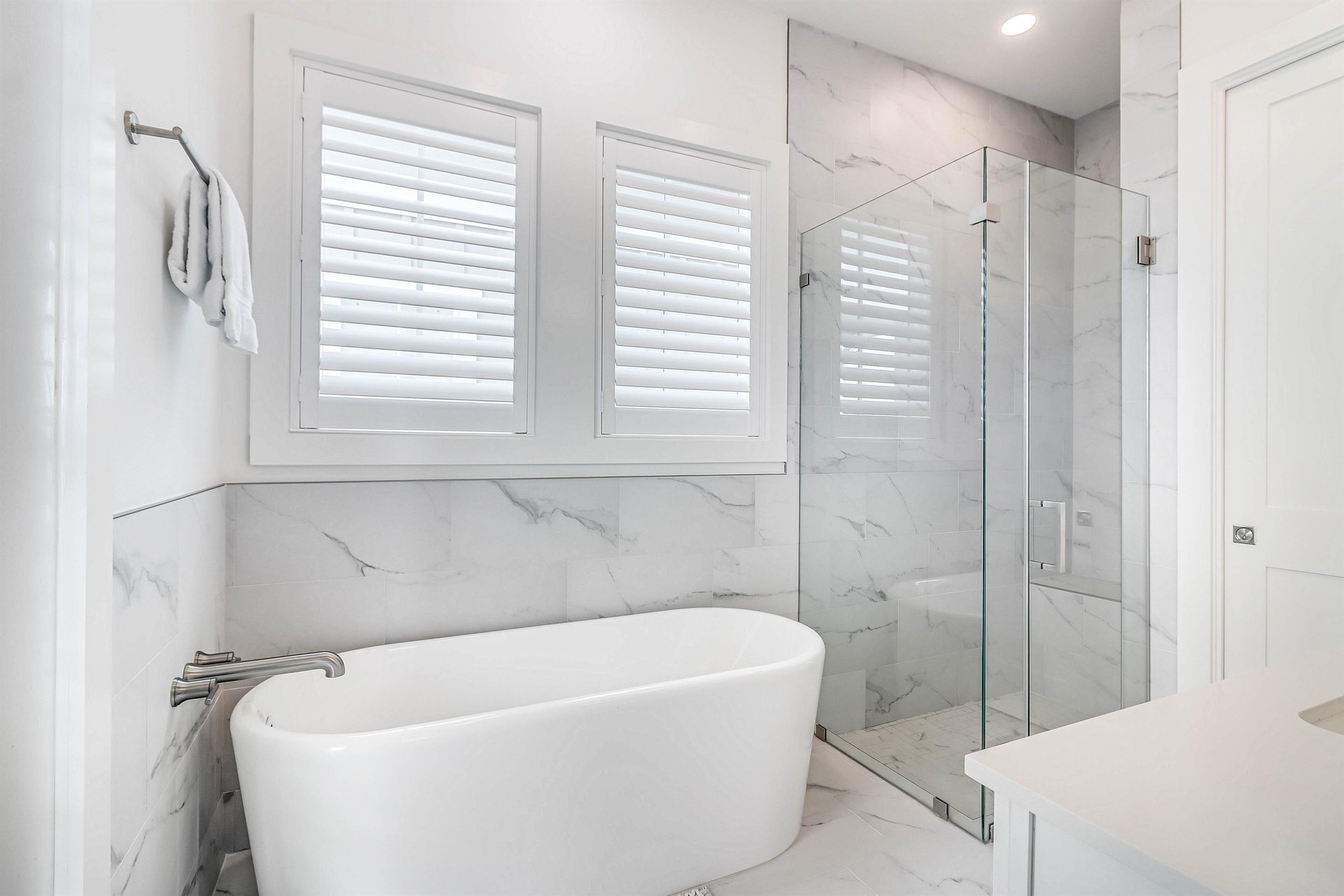 Primary King Private Bathroom, 1st Floor