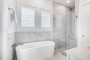 Primary King Private Bathroom, 1st Floor