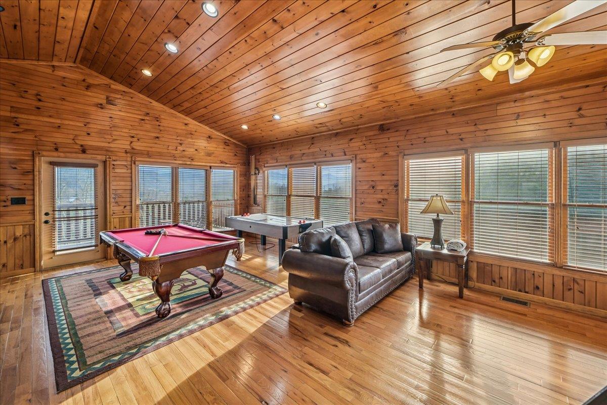 44Rec Room