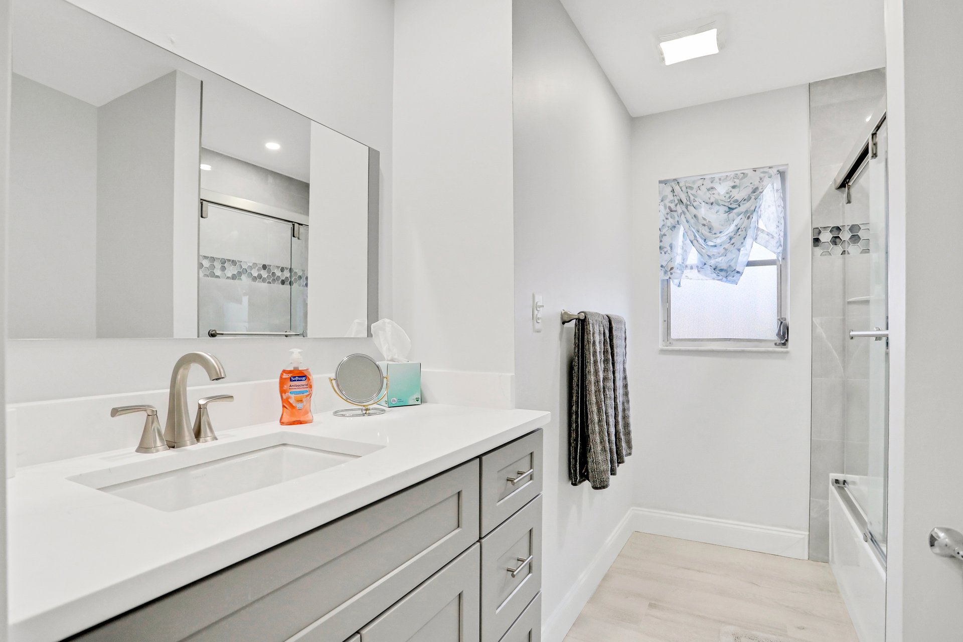 Coastal Palms Retreat 18