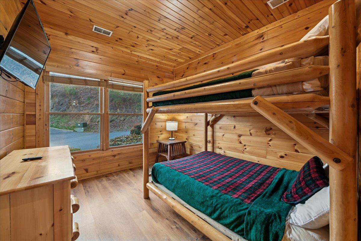 26Bedroom