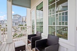 Shared Front Balcony, 2nd Floor