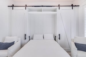 Queen Bedroom, 1st Floor