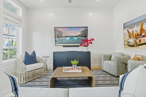 1st Floor, Living Room