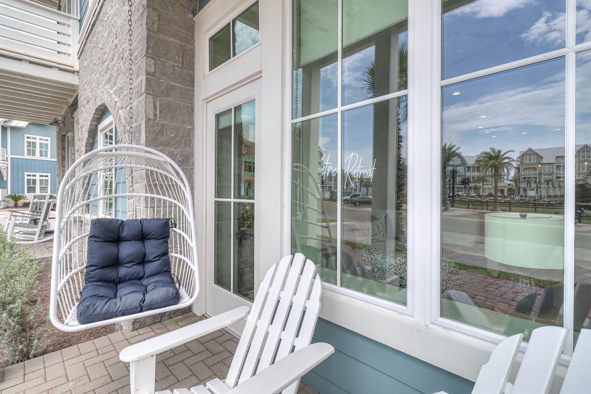 Entry Patio, 1st Floor