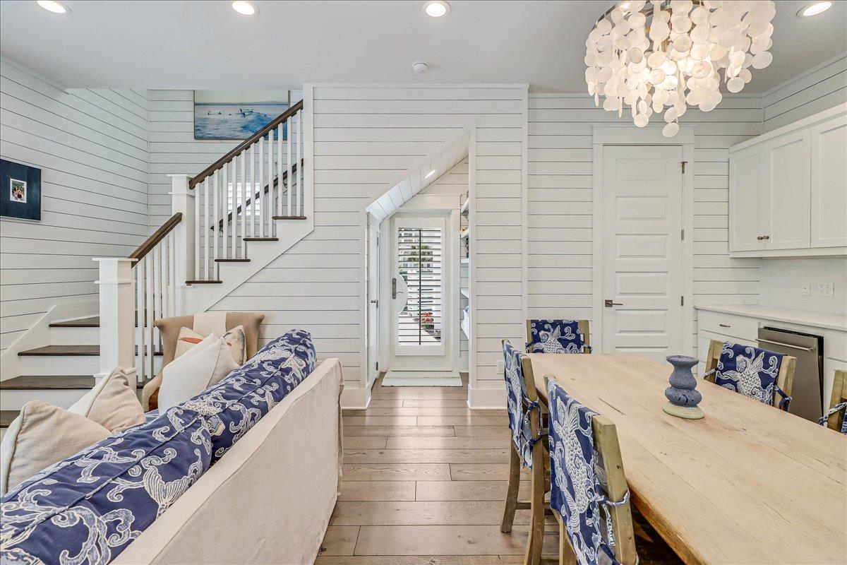 Entryway, 1st Floor