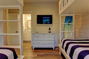 Twin Bunk Bedroom, 1st Floor