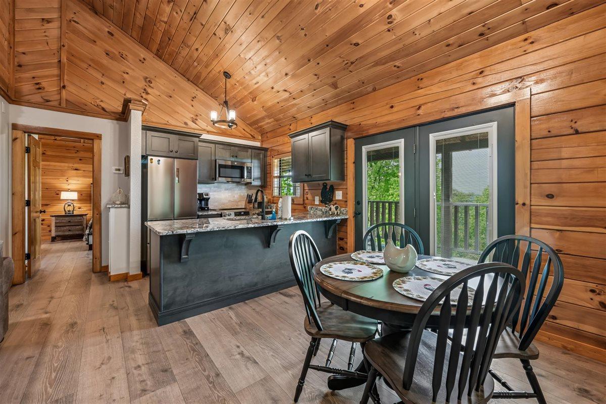 12Dining Room