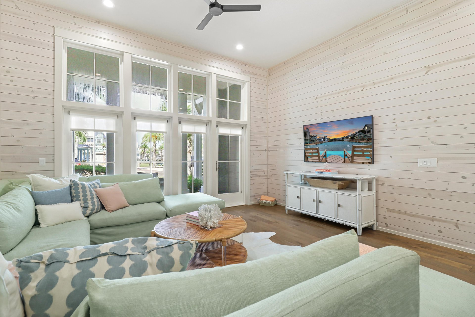 Main Living Room, 1st Floor