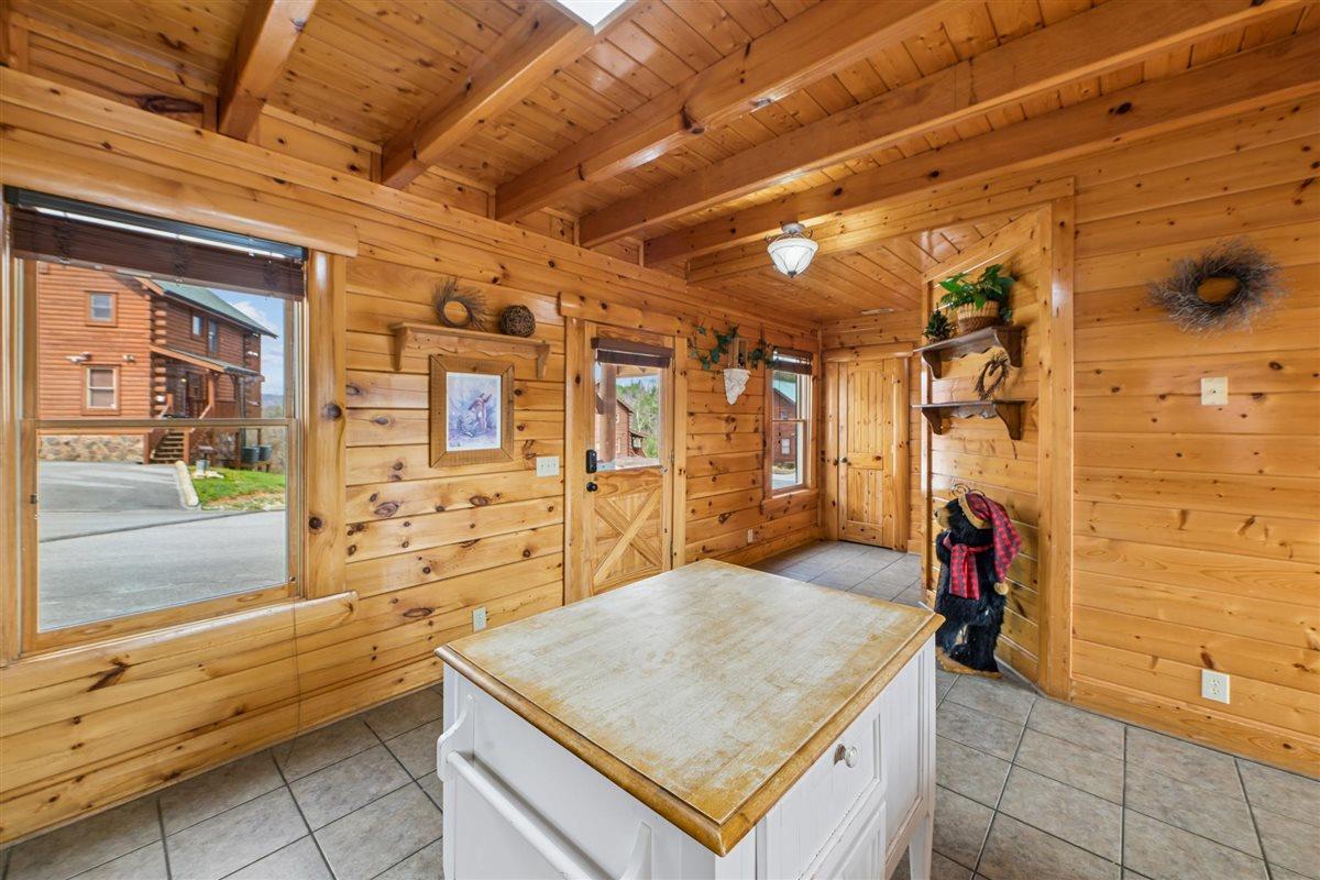 26Kitchen
