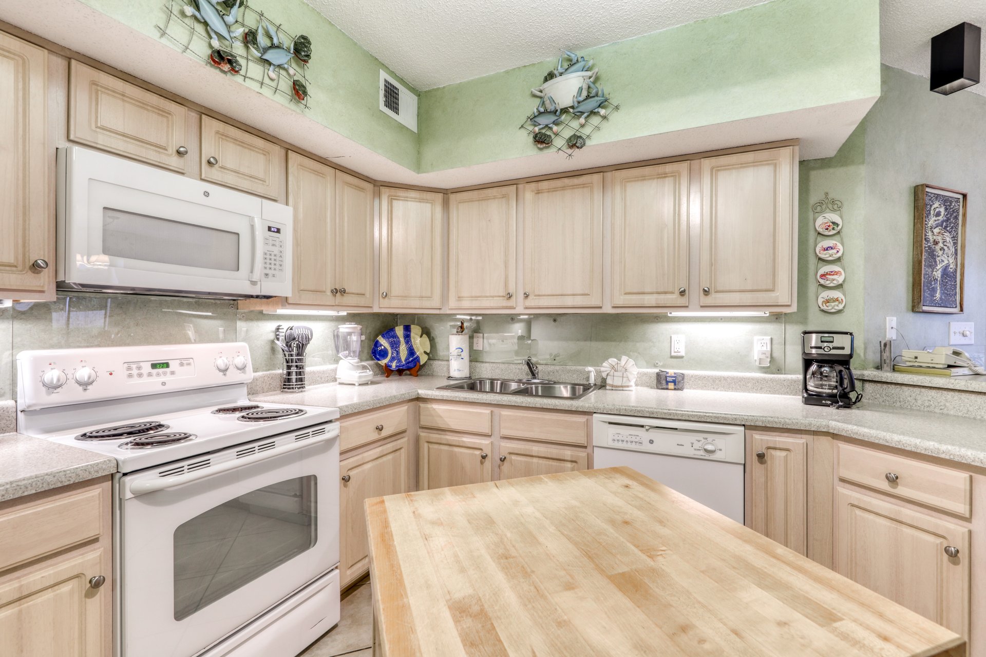 Pelican Pointe 106 13