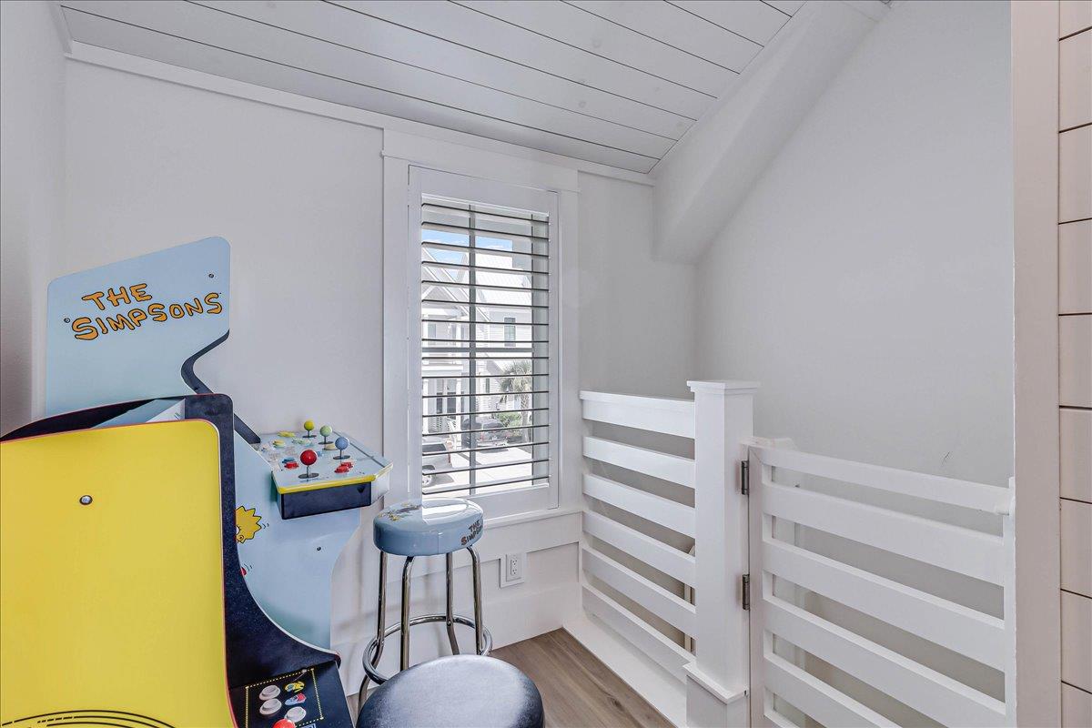 2nd Floor, Bunk Bedroom