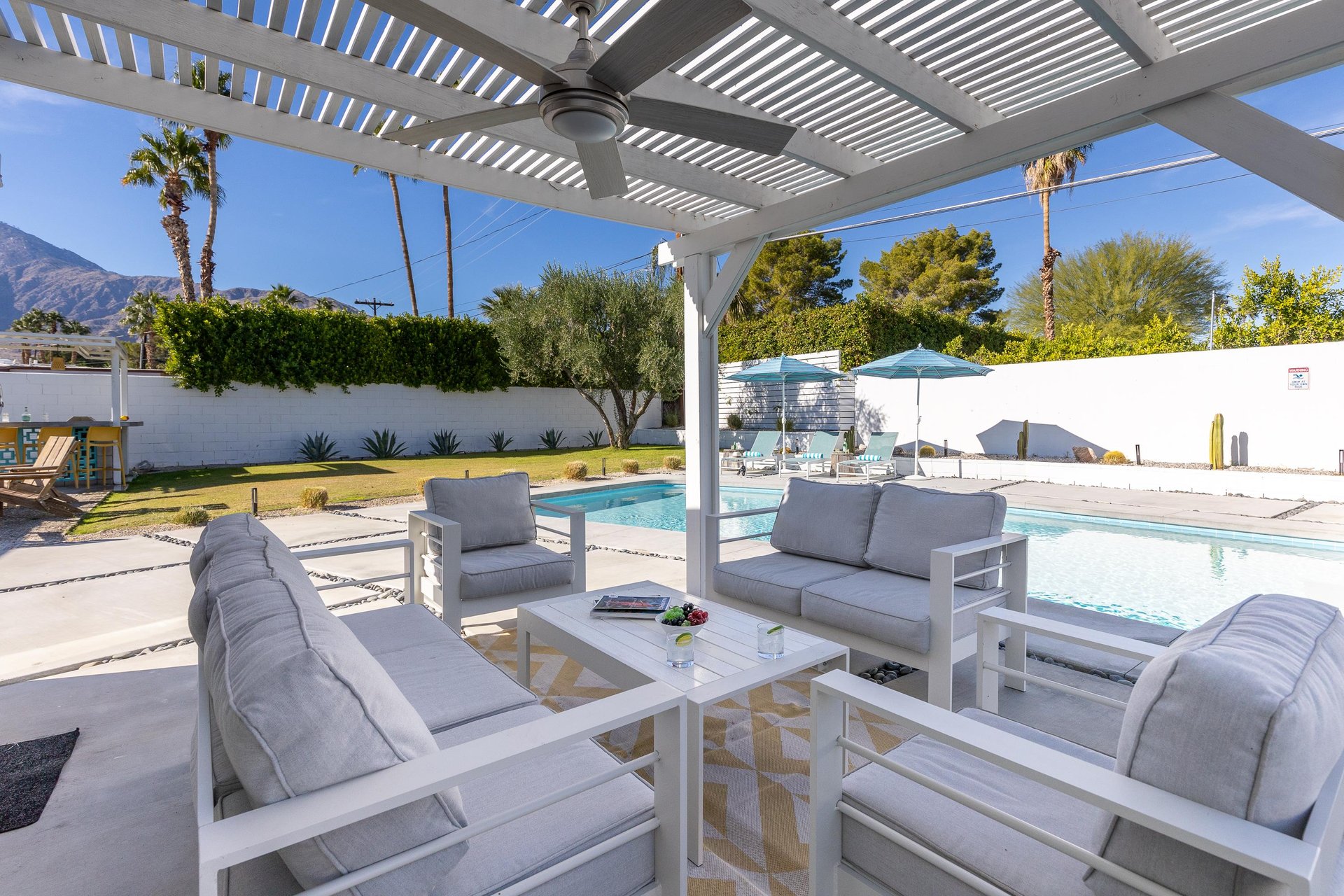 Outdoor patio with room for everyone