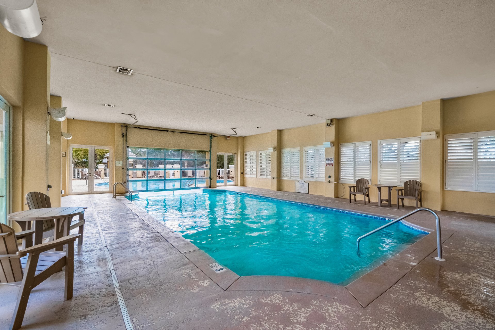 Mandevilla at Martinique 40