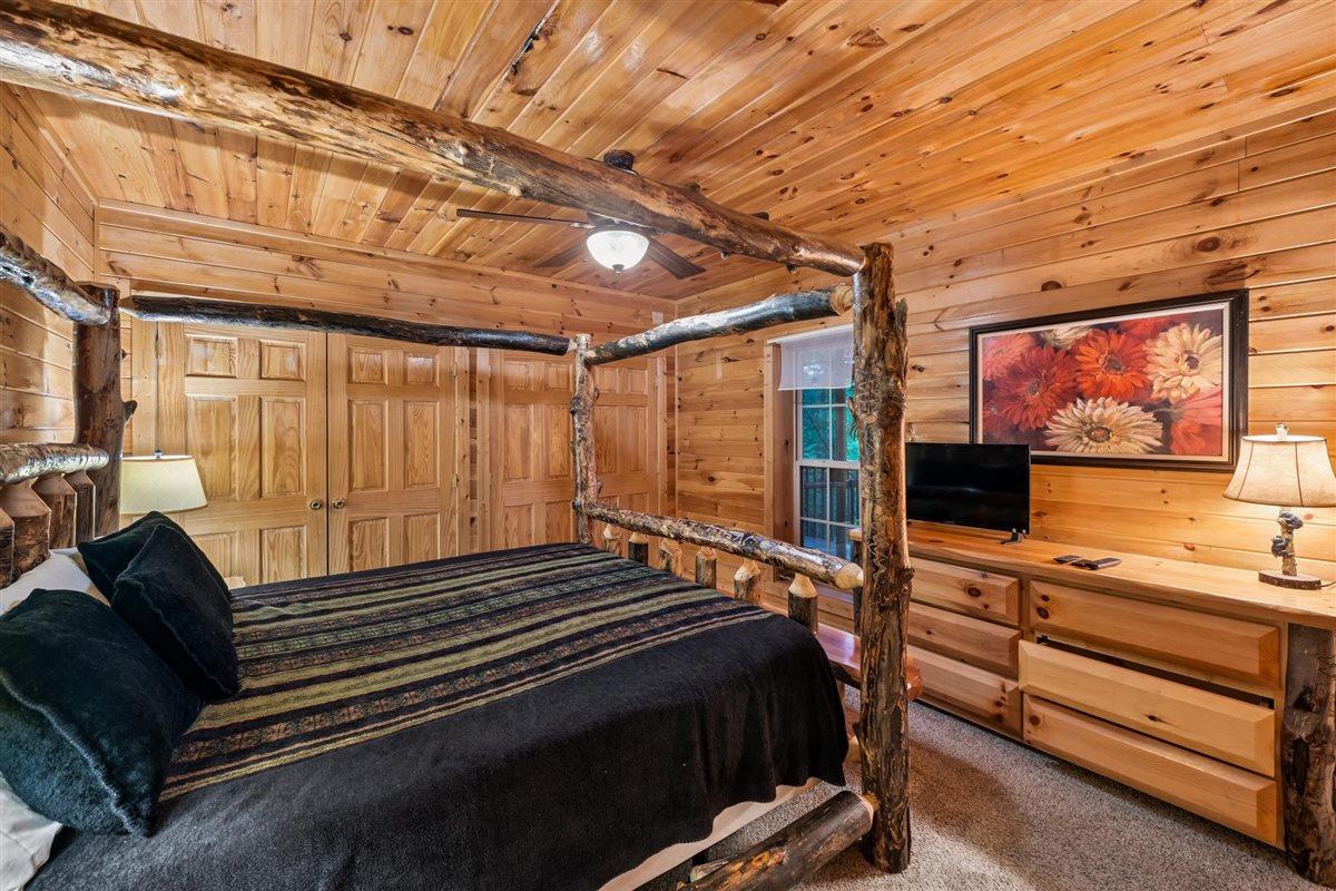 69Primary Bedroom