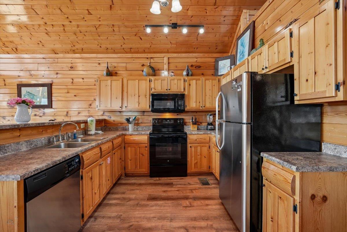 18Kitchen