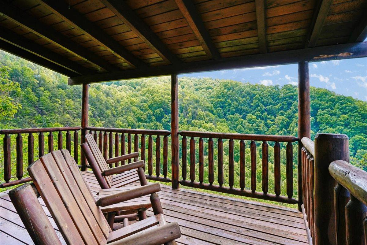 Upper Level 2Balcony
