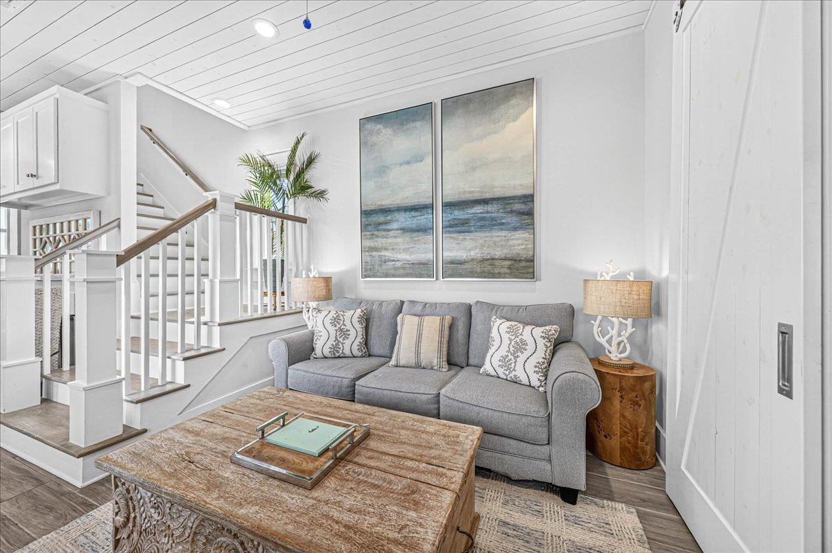 1st Floor, Primary Living Room
