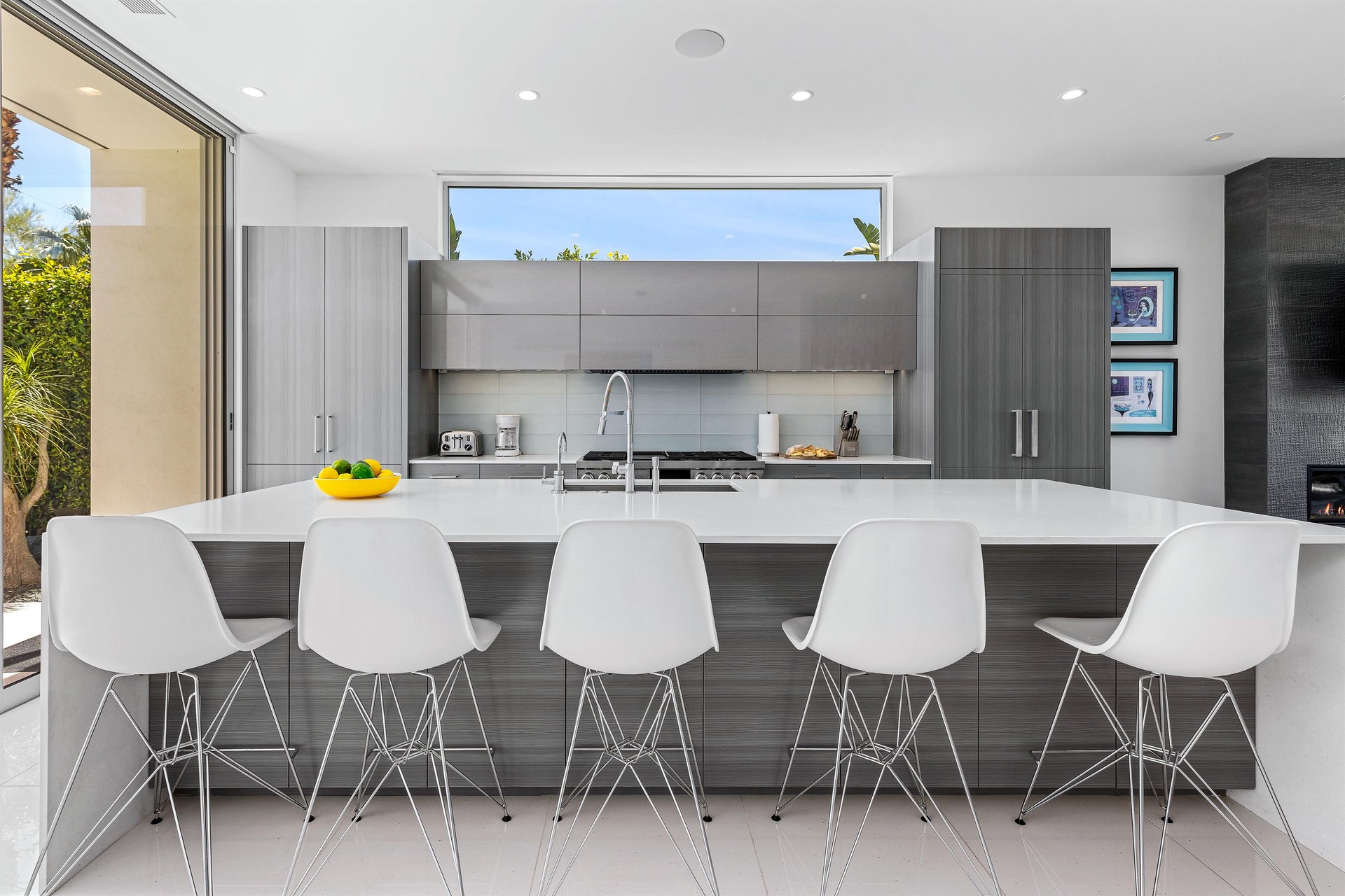 Breakfast bar for five