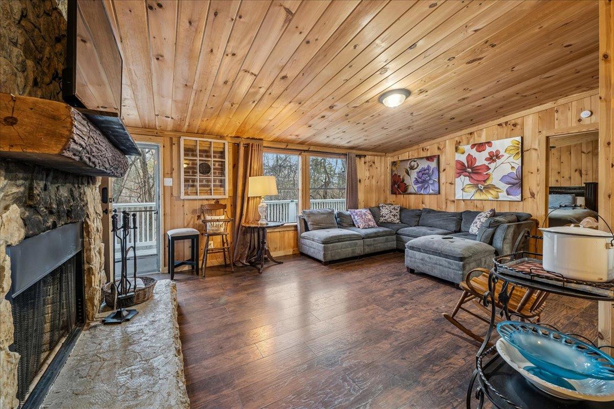 22Living Room