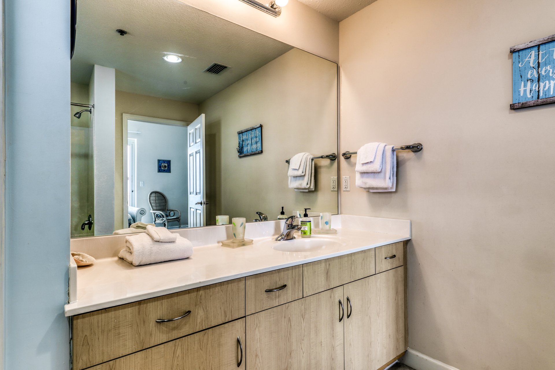 Sterling Beach 1007 22