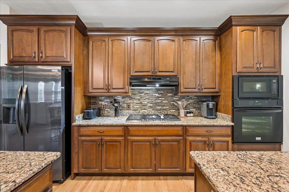 09Kitchen