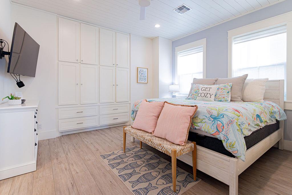 Primary King Bedroom, 2nd Floor