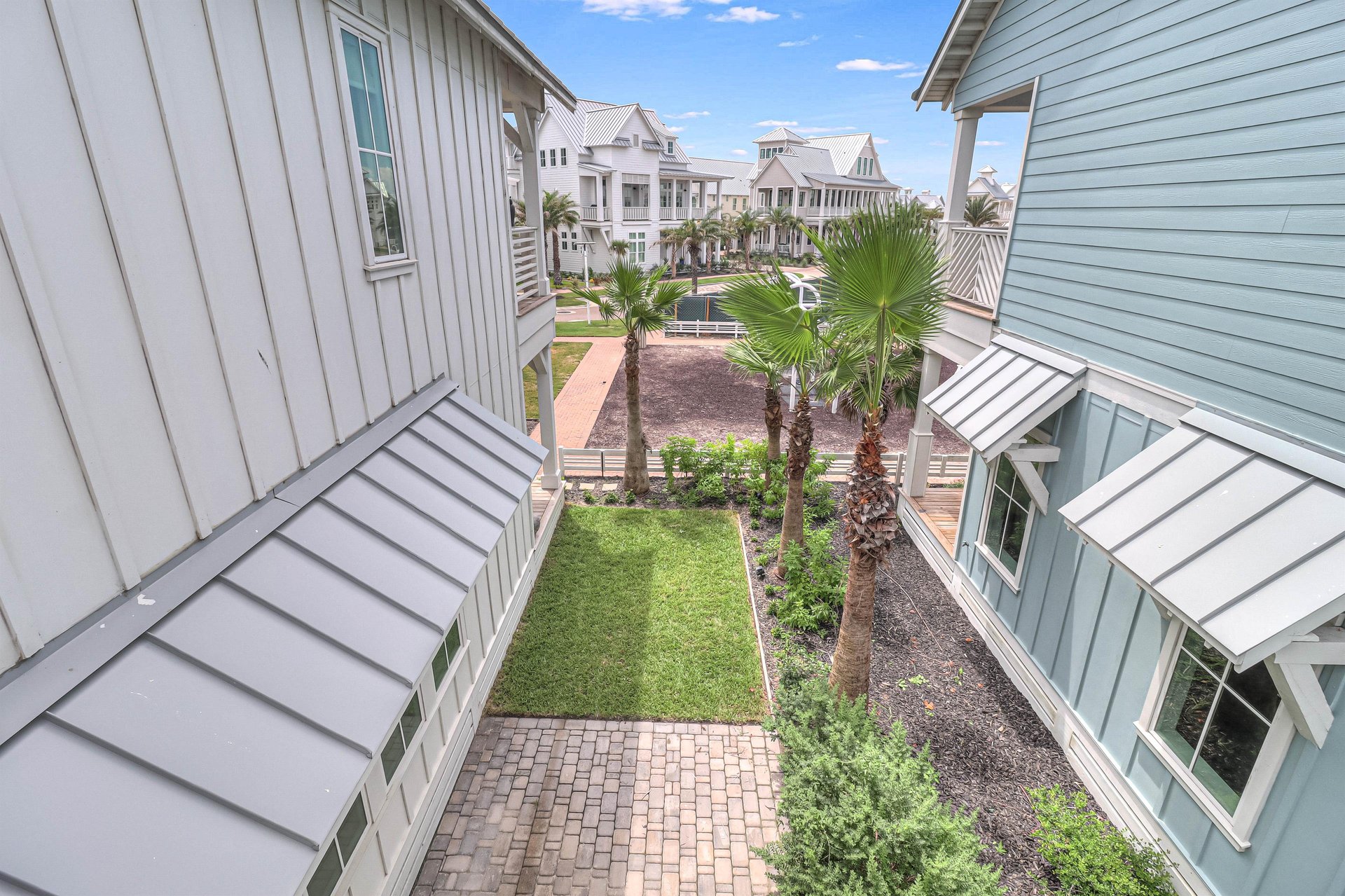 Second King Private Side Balcony, 2nd Floor