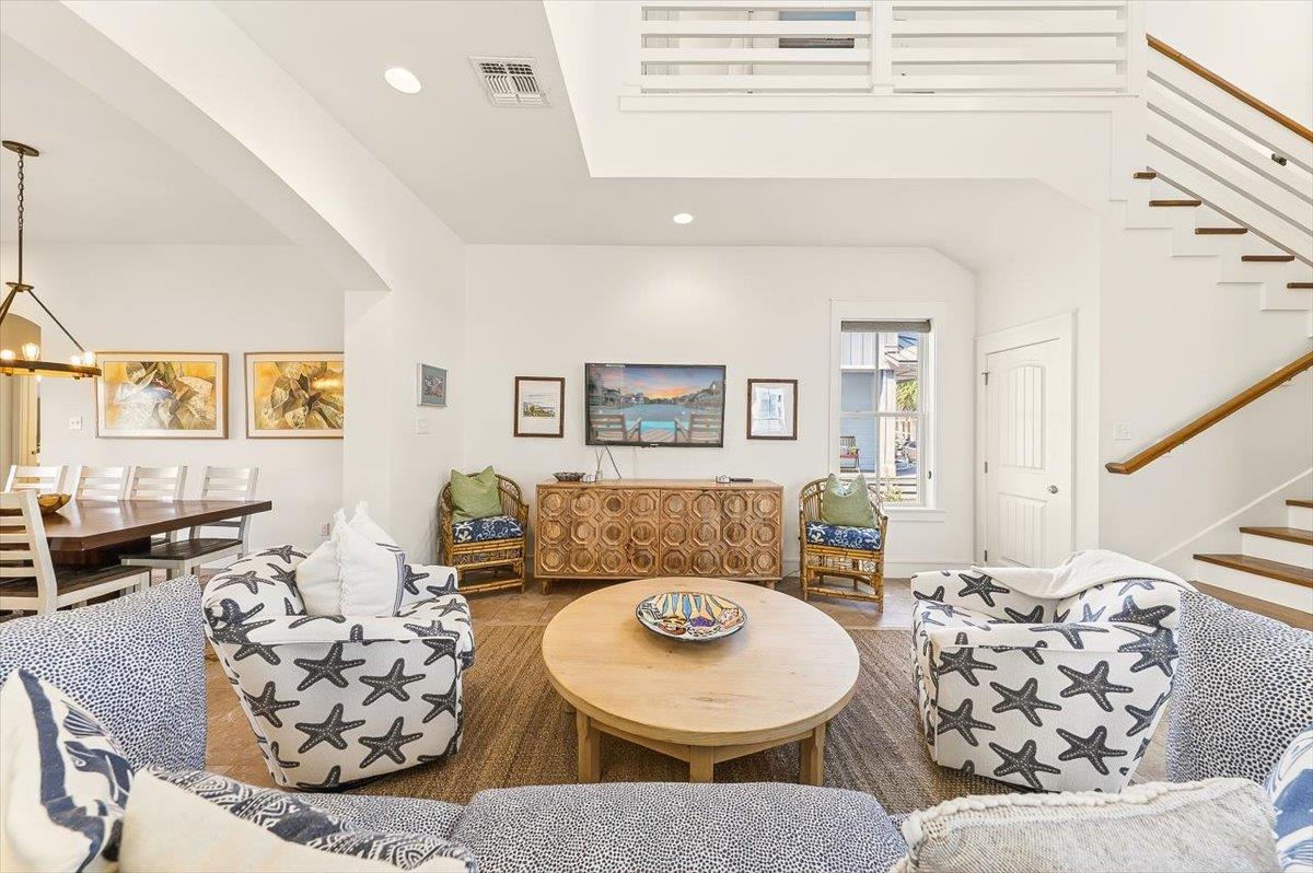 1st Floor, Living Room