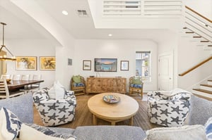 1st Floor, Living Room
