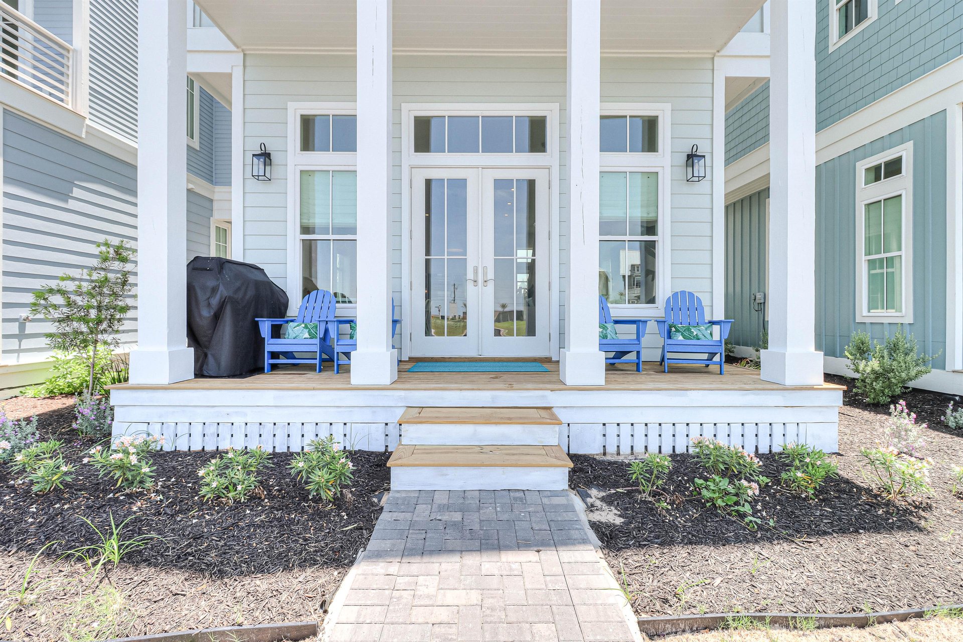 Lakeside Porch With Grill, 1st Floor
