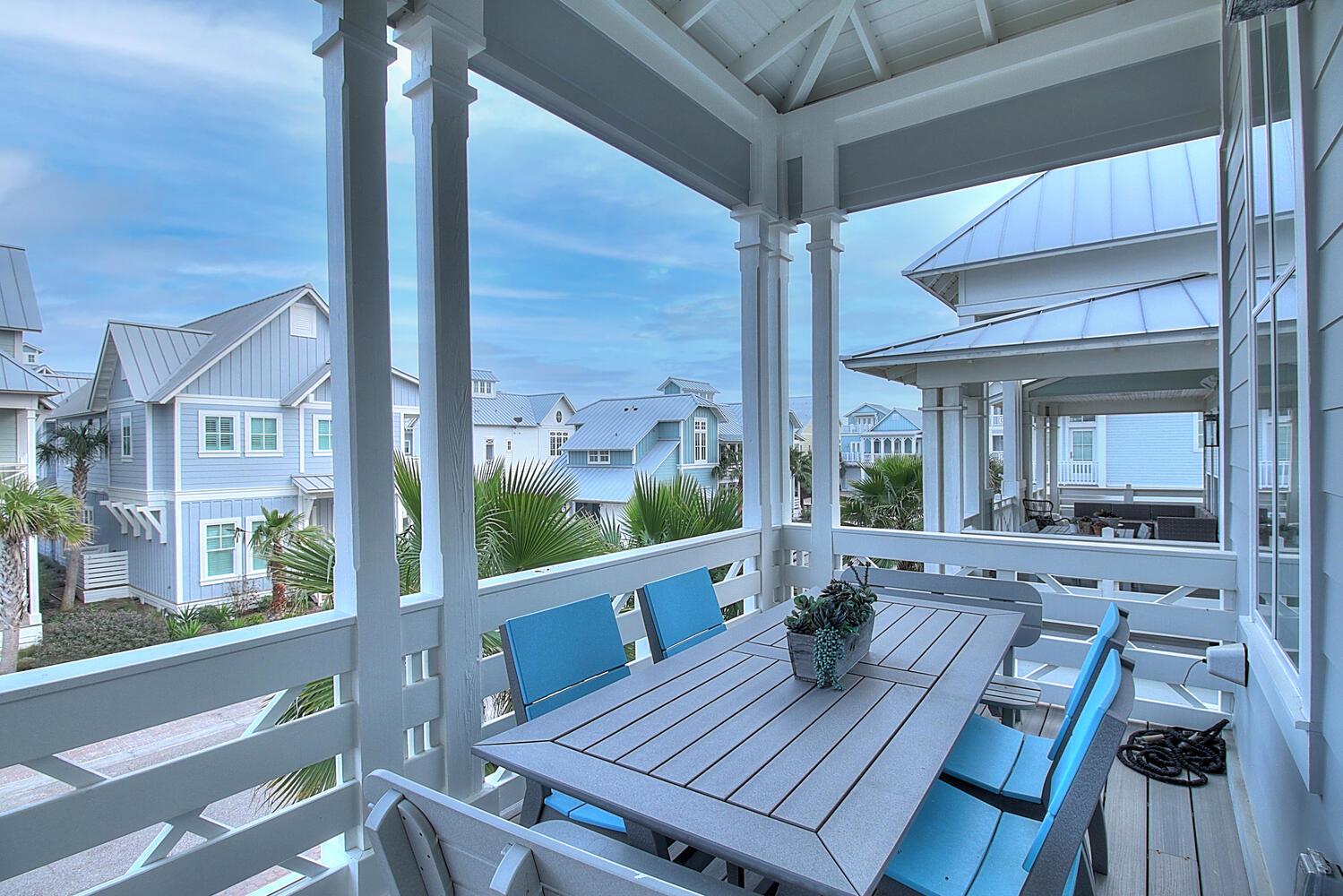 Living Area Balcony, 2nd Floor