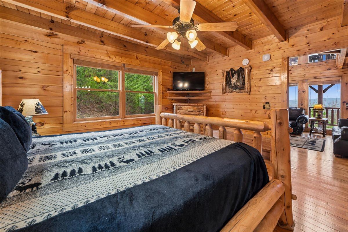 51Primary Bedroom