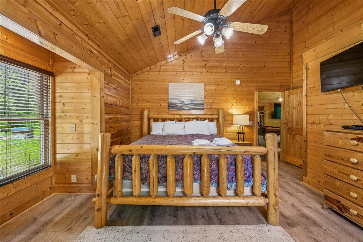 092Bedroom