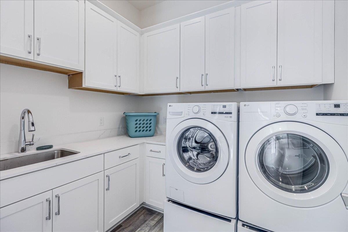 1st Floor, Laundry Room