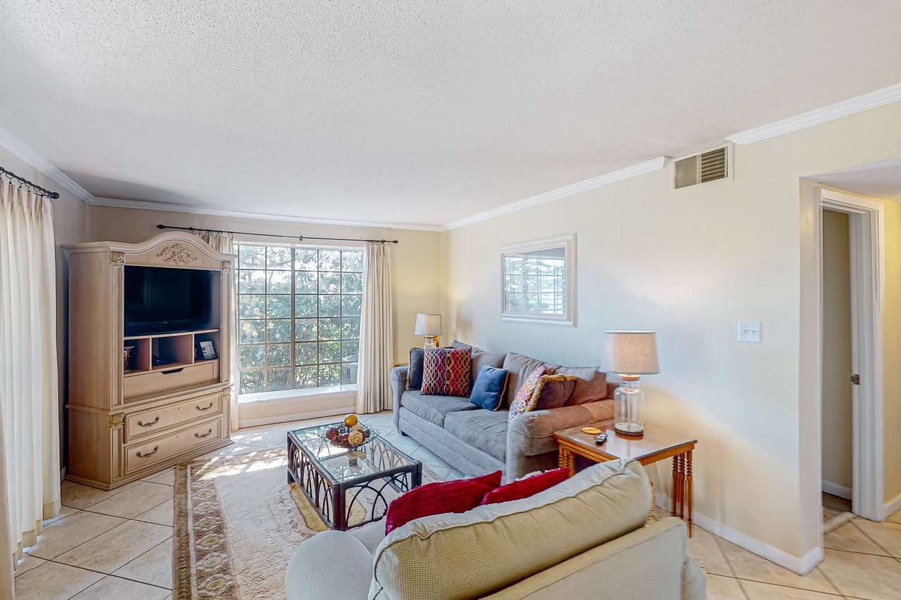 Seascape Garden Villas 4A 1