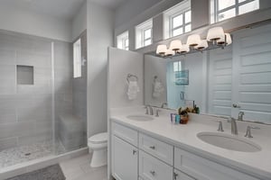 Primary King Bathroom, 2nd Floor