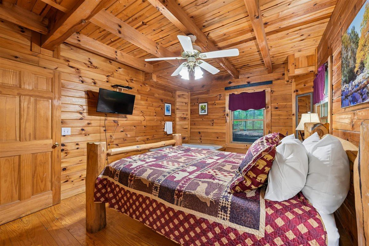 39Primary Bedroom