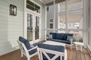 1st Floor, Lakeview Patio