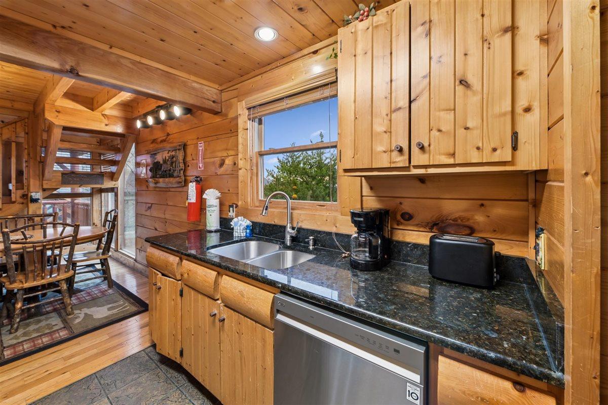 28Kitchen