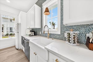 Kitchen, 1st Floor