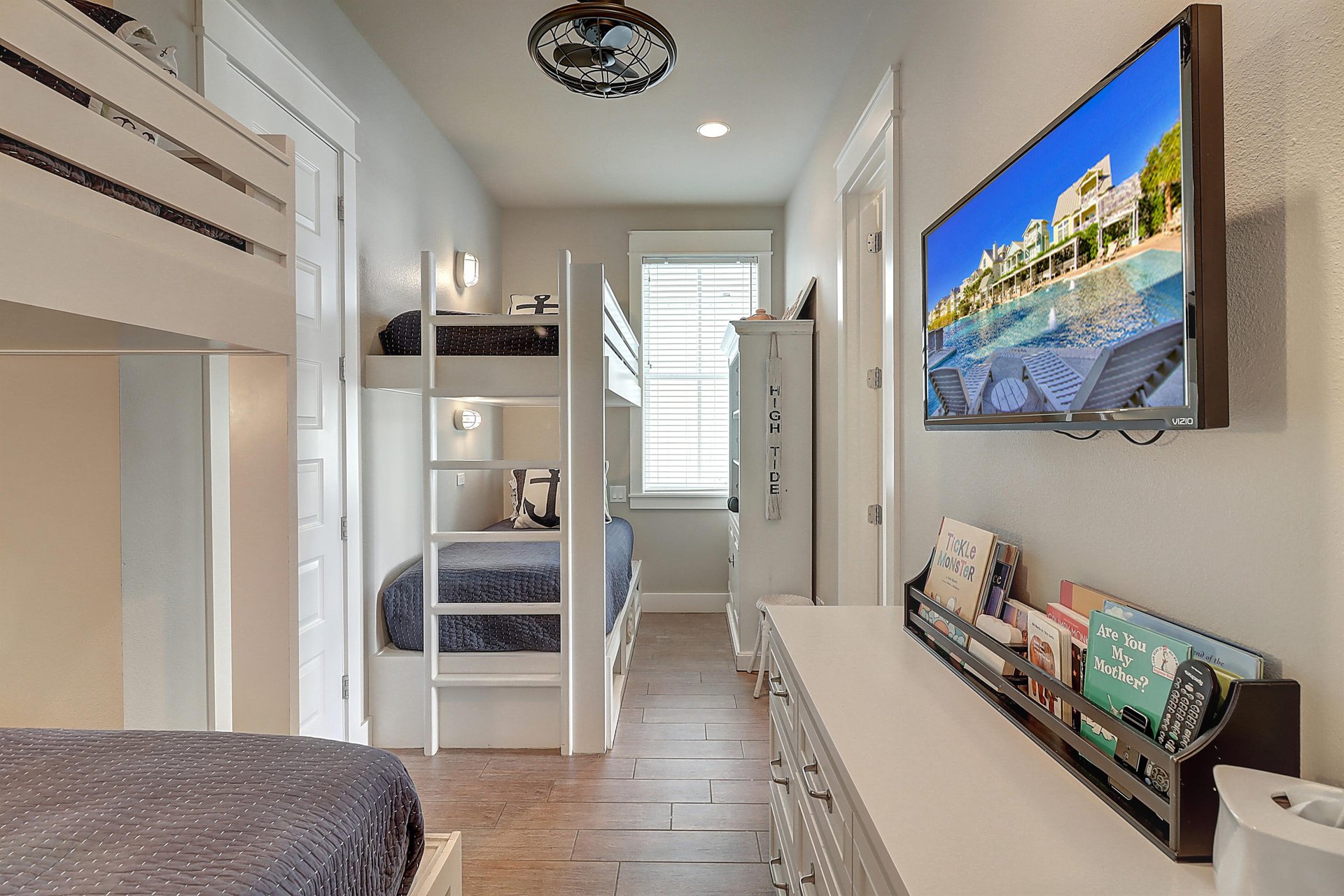 Bunk Room, 1st Floor