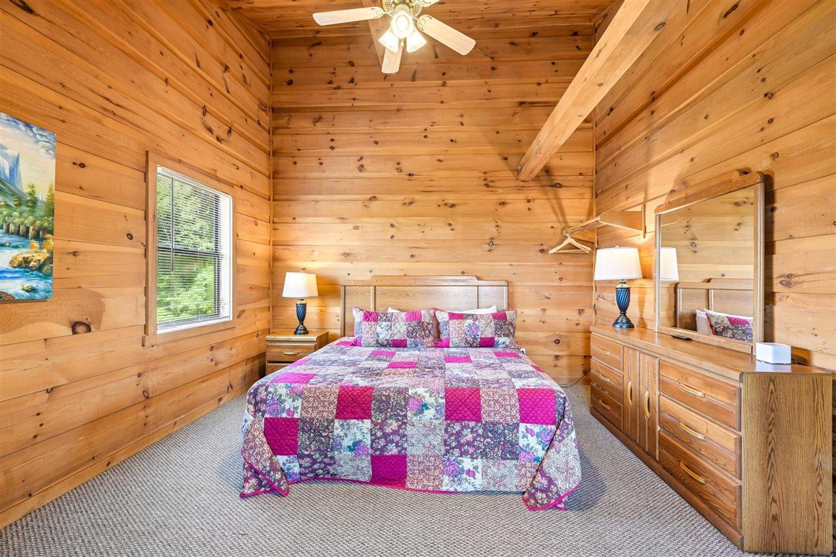 094Bedroom